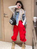 Vesta din denim pentru copii cu nasturi si captuseala din puf