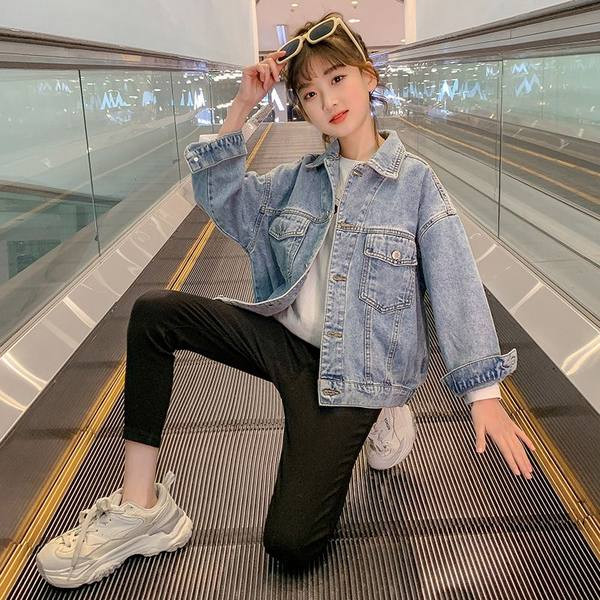 Új modell gyerek farmer dzseki szalaggal és gyöngyökkel