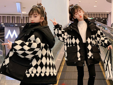 Geaca de toamna - iarna pentru fete cu buzunar si gluga