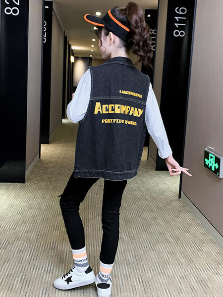 Vesta din blugi pentru copii cu nasturi pentru fete