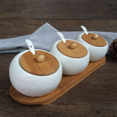 3 vnt. prieskonių dėžutė golfo keraminių pagardų indelių rinkinys su bambukiniais dangteliais padėklas porcelianiniai prieskonių indai Druskos pipirai, cukrus