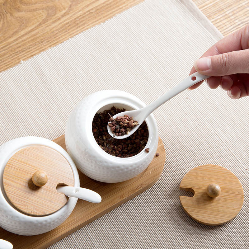 3 vnt. prieskonių dėžutė golfo keraminių pagardų indelių rinkinys su bambukiniais dangteliais padėklas porcelianiniai prieskonių indai Druskos pipirai, cukrus