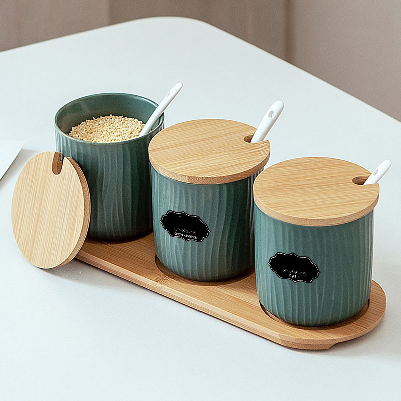 Keraminiai prieskonių stiklainiai Bambuko dangtelis su šaukštu Serviravimo medinis padėklas cukraus puodo indelis Druskos pipirų rinkinys Porcelianinis pagardų indelis