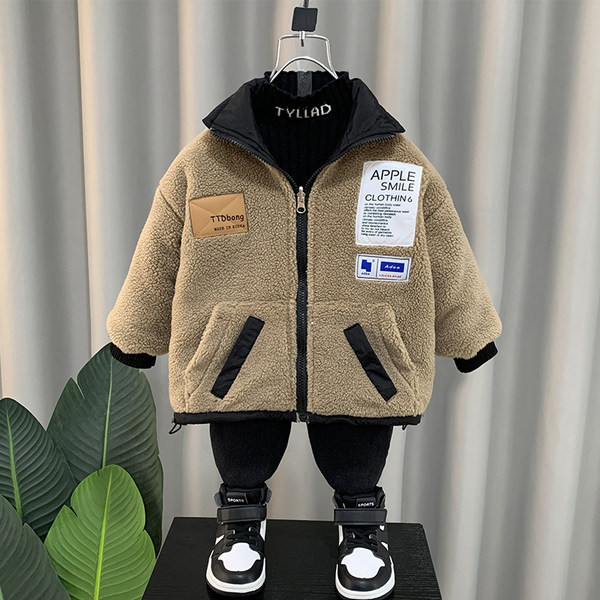 Geaca casual pentru copii cu captuseala din puf pentru baieti