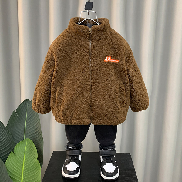 Vaikiška pūkinė striukė berniukui aukšta apykakle