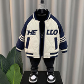 Rudeninė ir žieminė striukė berniukams su išsiuvinėtomis raidėmis ir kišene