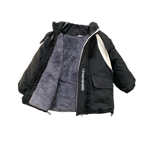 Divatos fiú kabát meleg béléssel és kapucnival