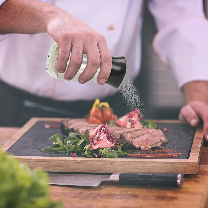 Karštos druskos ir pipirų plaktuvai su išpylimo angomis Daugkartinio pripildymo prieskonių plaktuvai puikiai tinka jūros druskai pipirų cukrui 2 pak.