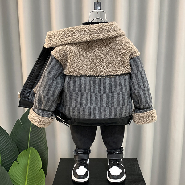 Laisvalaikio žieminė striukė berniukui su kišenėmis ir užtrauktuku