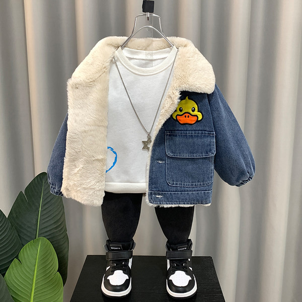 Geaca de blugi pentru copii cu guler in puf si broderie