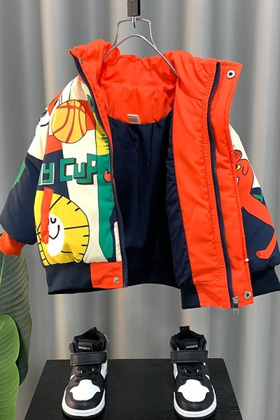 Geaca de copii pentru baieti cu motive colorate