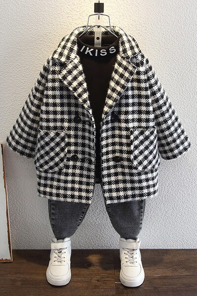 Dječja jakna s klasičnom kragnom za dječake