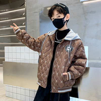 Dječja jesenska jakna za dječake - s vezom