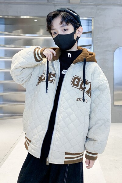 Gyerekkabát kapucnival és fűzős két színben