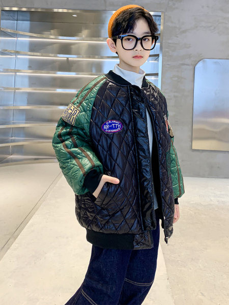 Rudeninis švarkas berniukams - su siuvinėjimu