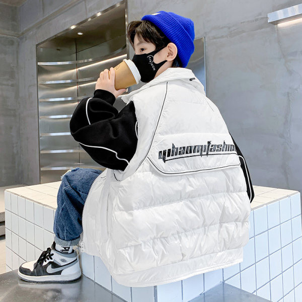 Őszi téli mellény fiúknak nyomattal a hátán