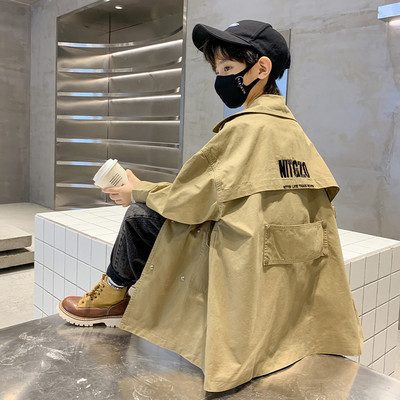 Jesenska jakna srednje dužine za dječake