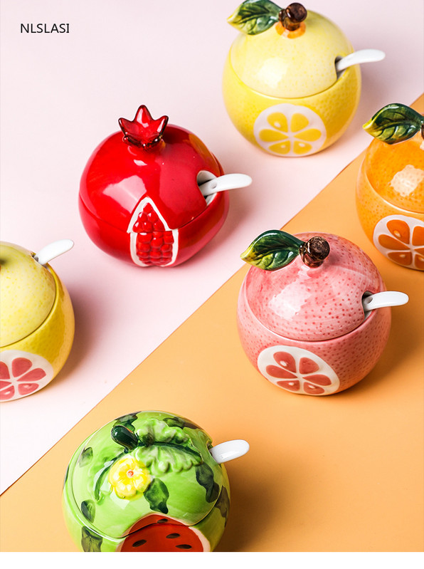 NLSLASI Háztartási gyümölcs dombornyomott kerámia fűszeres tégely kreatív görögdinnye alakú fűszeres üveg fedővel MSG sódoboz