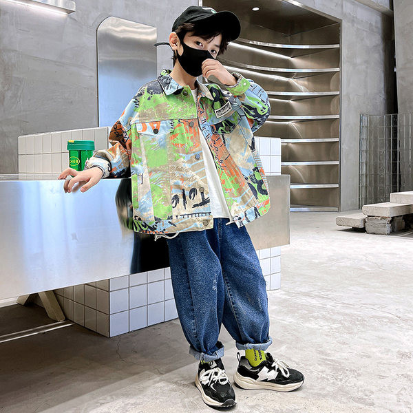 Šarena jakna za dječake s klasičnom kragnom