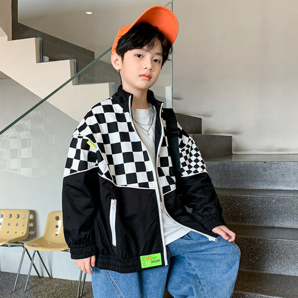 Vaikiška laisvalaikio striukė berniukams su siuvinėjimais