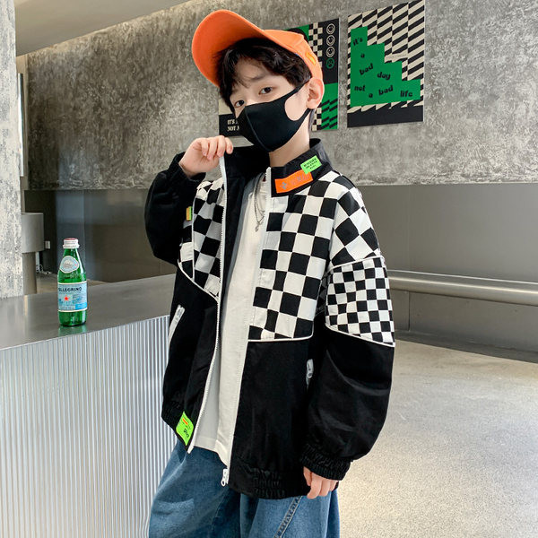 Vaikiška laisvalaikio striukė berniukams su siuvinėjimais