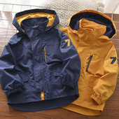 Proljetno-jesenska jakna za dječake - u dvije boje