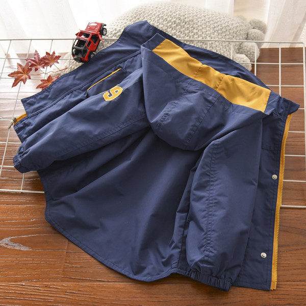 Proljetno-jesenska jakna za dječake - u dvije boje