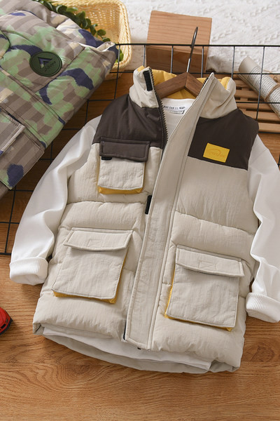 Ležeran dječji prsluk za dječake s džepom