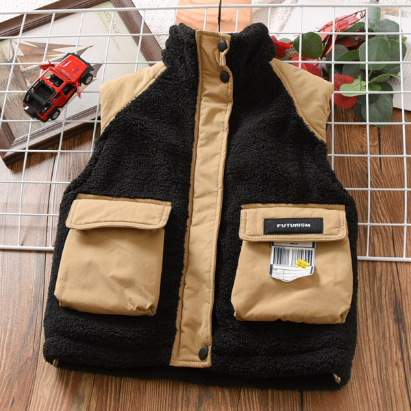 Vaikiška striukė su aukšta apykakle ir kišene