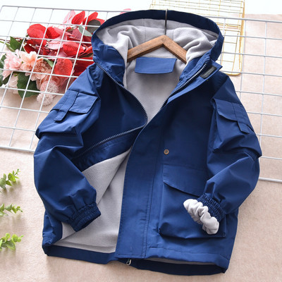 Proljetno-jesenska jakna s toplom postavom i kapuljačom za dječake