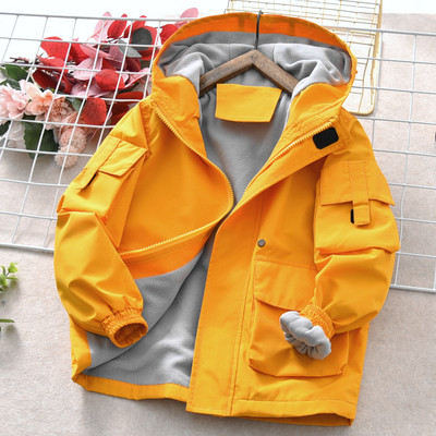Proljetno-jesenska jakna s toplom postavom i kapuljačom za dječake