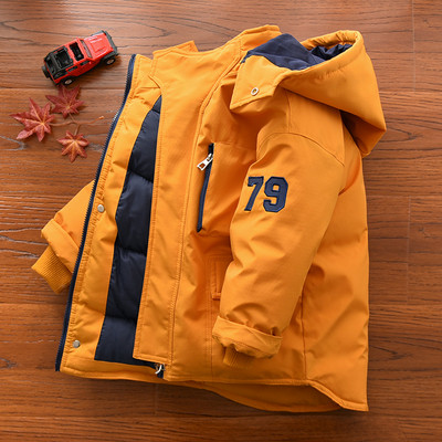 Vaikiška laisvalaikio striukė su užtrauktuku ir gobtuvu