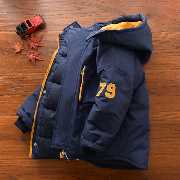 Vaikiška laisvalaikio striukė su užtrauktuku ir gobtuvu