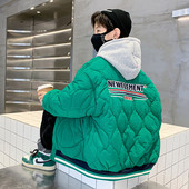 Hímzett mintával és kapucnival ellátott alkalmi kabát fiúknak