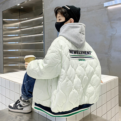 Hímzett mintával és kapucnival ellátott alkalmi kabát fiúknak