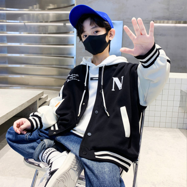 Dječja sportska jakna s kapuljačom