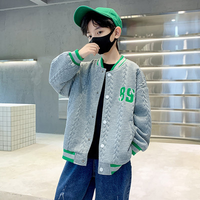 Rudeninė beisbolo striukė berniukams su išsiuvinėtomis raidėmis