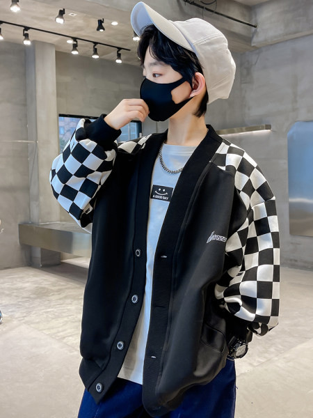 Jarná bunda pre chlapca s potlačou a zapínaním na gombíky