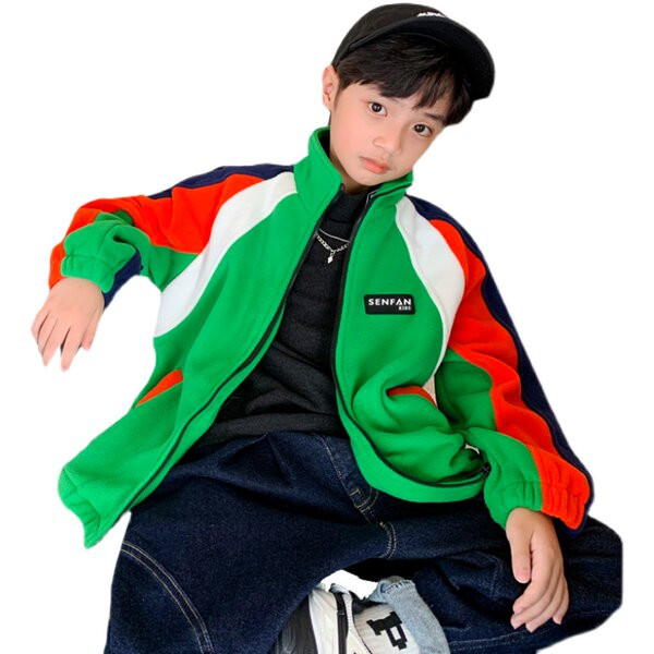 Sportska jakna s visokim ovratnikom za dječake