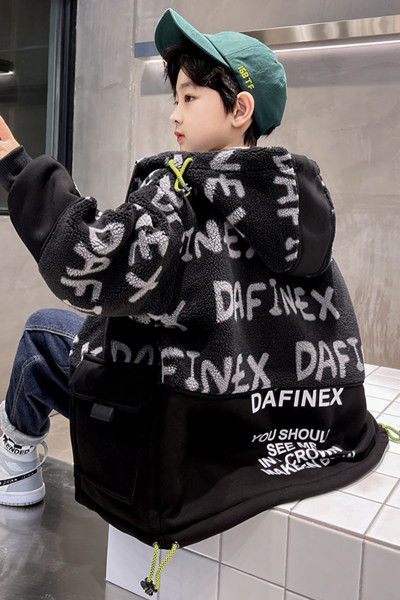 Dječja zimska jakna s natpisom i kapuljačom