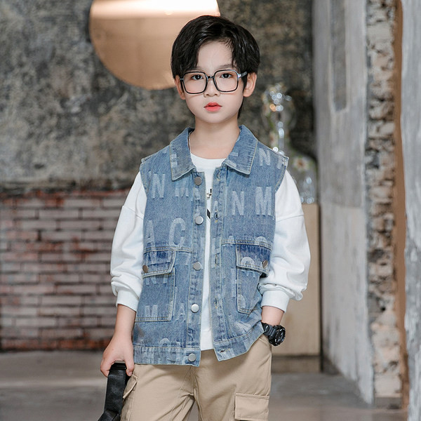 Dječački traper prsluk s logotipom i kopčanjem na gumbe