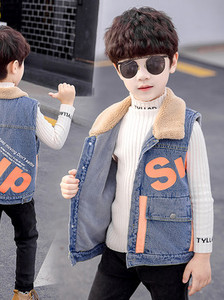 Detská rifľová vesta pre chlapcov - s kapucňou