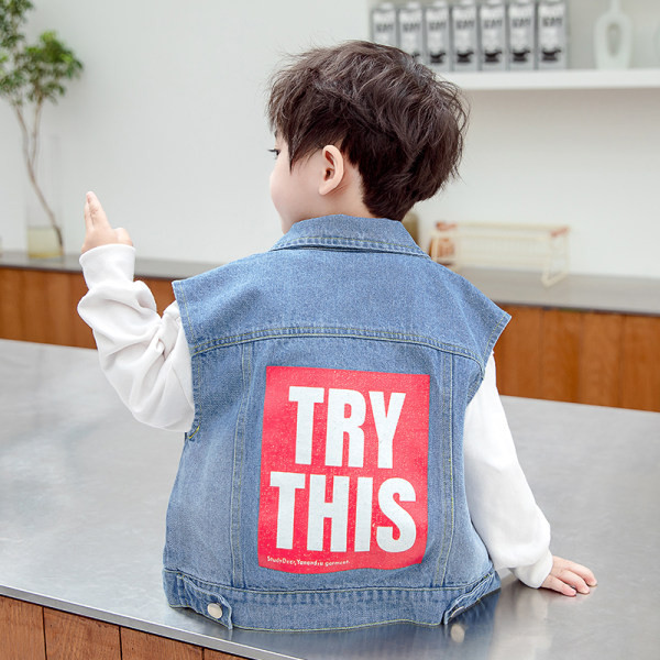 Chlapčenská ležérna džínsová vesta s potlačou