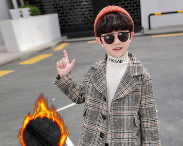 Palton pentru copii in carouri cu nasturi