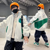 Ležerna jakna za dječake s džepom i vezom