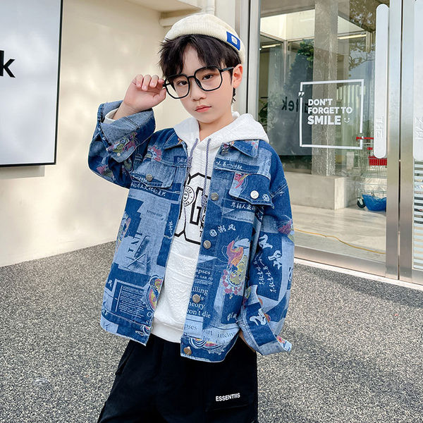 Dječja traper jakna s džepovima u plavoj boji