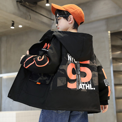 Geaca casual pentru baieti cu gluga si imprimeu model nou