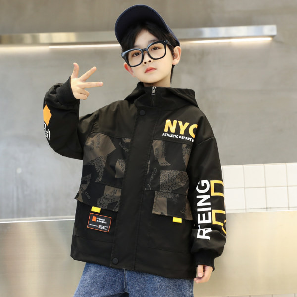 Geaca casual pentru baieti cu gluga si imprimeu model nou