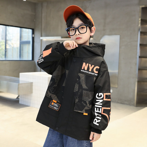 Geaca casual pentru baieti cu gluga si imprimeu model nou