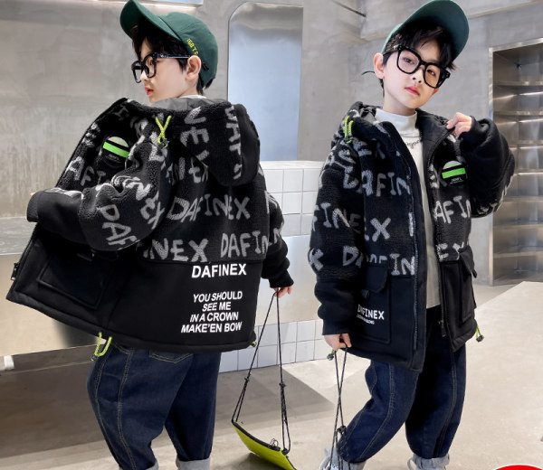 Geaca de toamna-iarna pentru copii cu gluga si inscriptie pentru fete